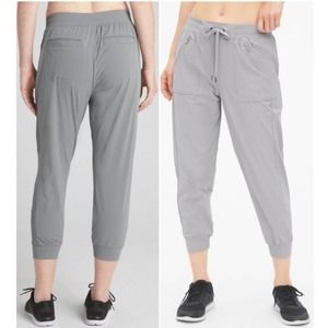GapFit Panel Hiking Jogger Mercury Gray